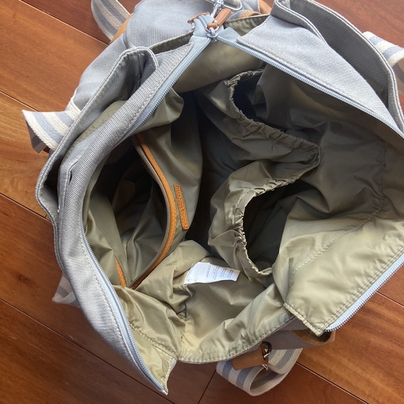 ⛔️DONATED⛔️ Pottery Barn Kids Classic Diaper Bag Gray Unisex - Picture 6 of 16